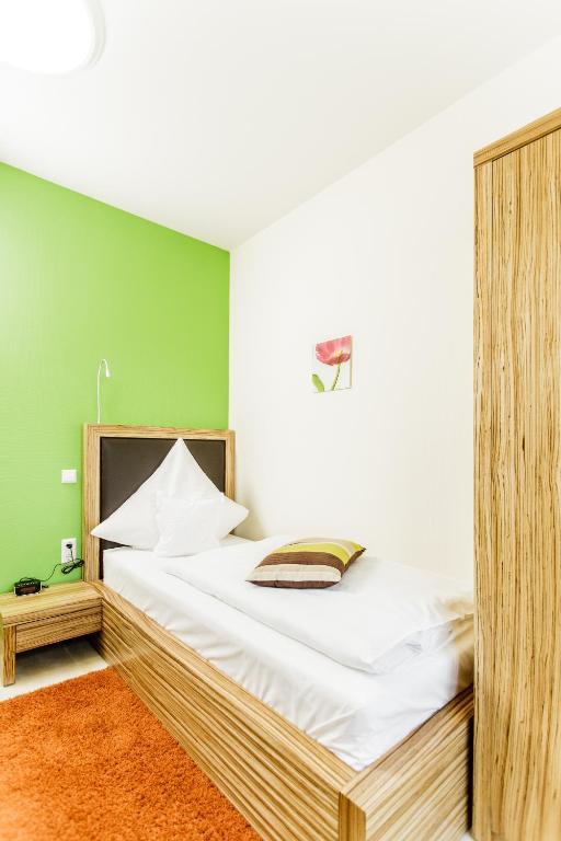 Hotel Maxis - Digitaler Self-Check-In - カールスバート 部屋 写真