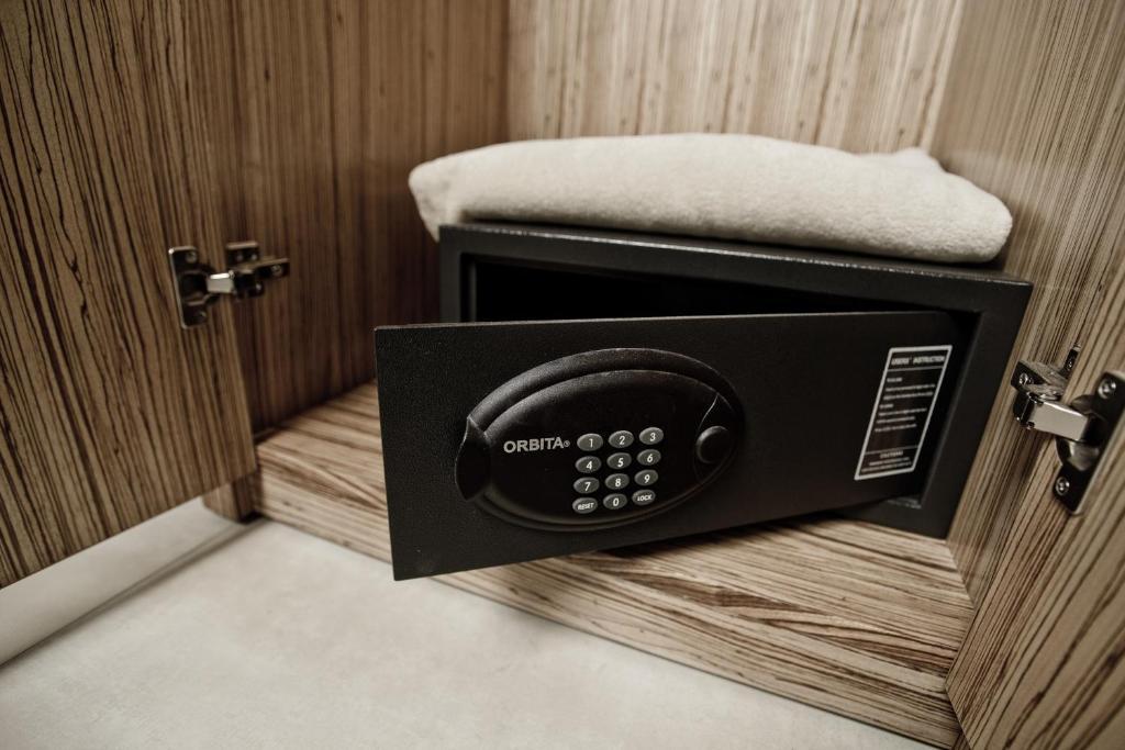 Hotel Maxis - Digitaler Self-Check-In - カールスバート エクステリア 写真